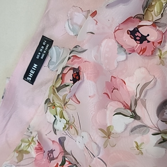 Shein - Picture 4 of 4